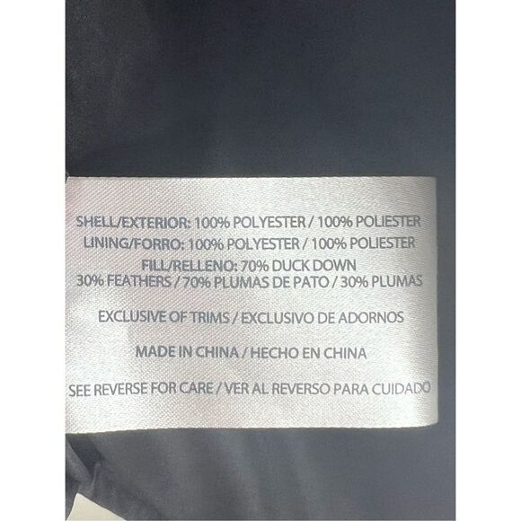 Woolrich Women's High Neck Full Zip Diamond Quilt Down Vest Black Size M - Picture 4 of 5